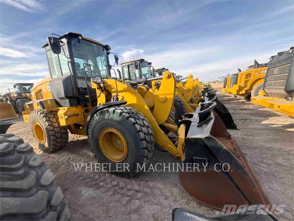CAT 926M QC 3V Iekrāvēji uz riteņiem