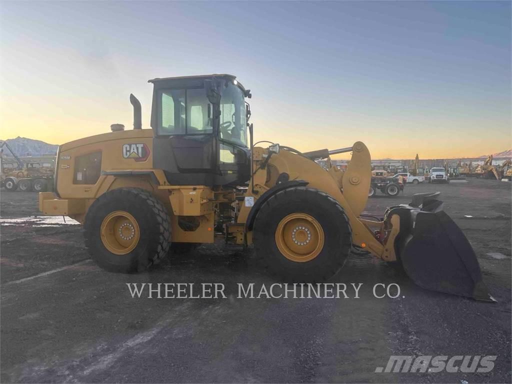 CAT 926M QC 3V Iekrāvēji uz riteņiem