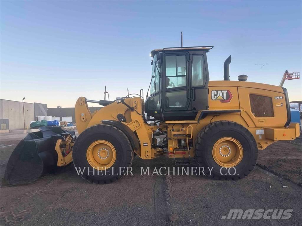 CAT 926M QC 3V Iekrāvēji uz riteņiem