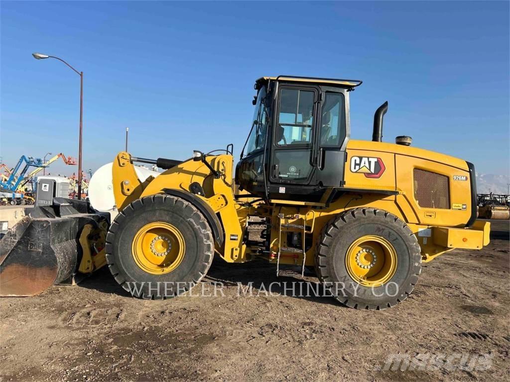 CAT 926M QC 3V Iekrāvēji uz riteņiem