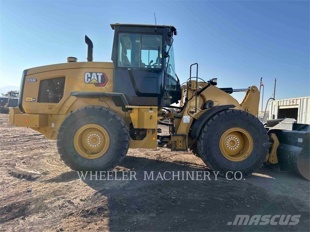 CAT 926M QC 3V Iekrāvēji uz riteņiem