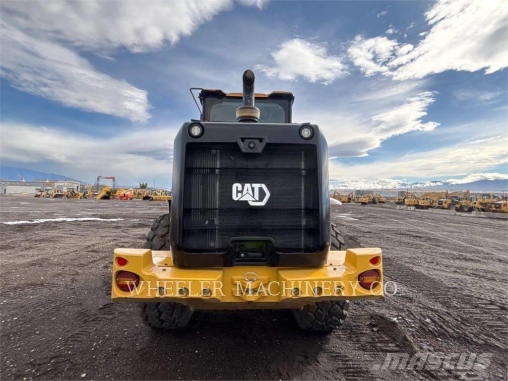 CAT 926M QC 3V Iekrāvēji uz riteņiem