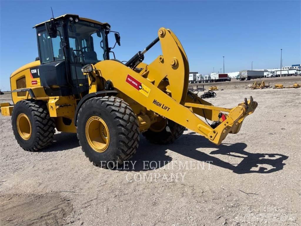 CAT 926MHL Iekrāvēji uz riteņiem