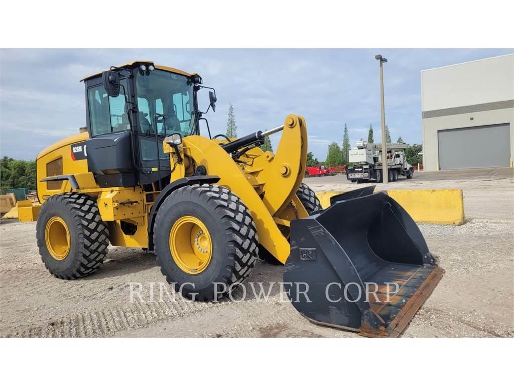 CAT 926MQC3V Iekrāvēji uz riteņiem