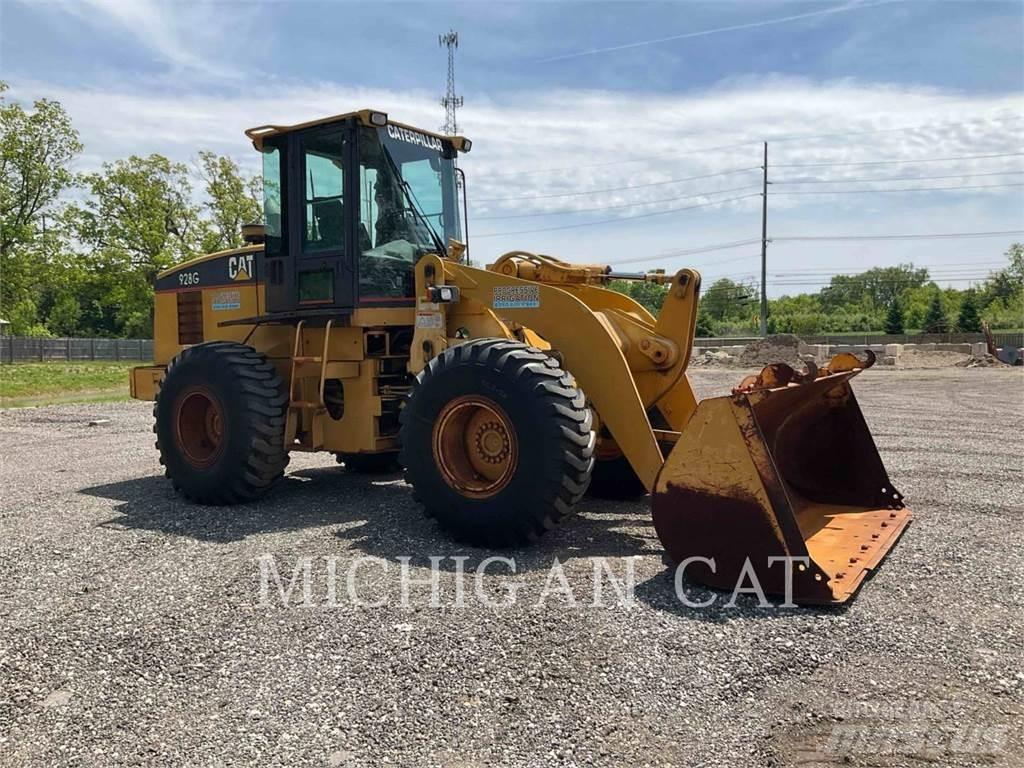 CAT 928G Iekrāvēji uz riteņiem