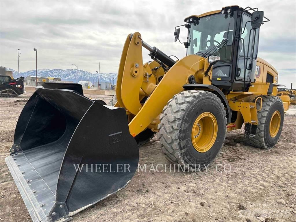CAT 930 QC Iekrāvēji uz riteņiem