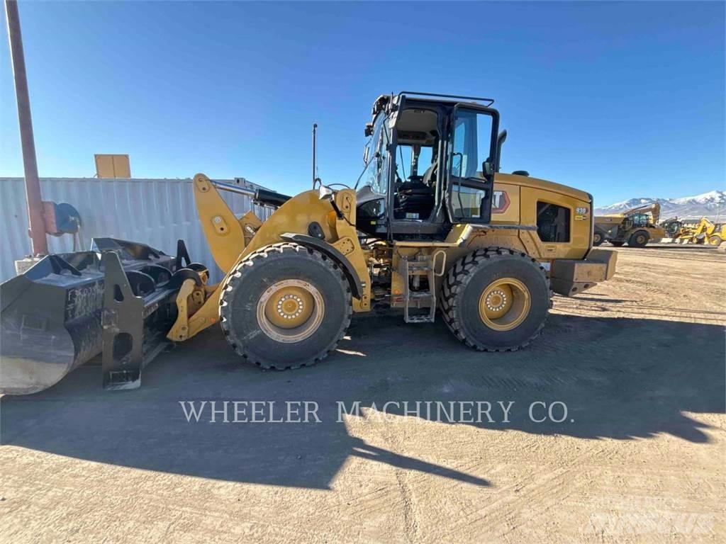 CAT 930 QC Iekrāvēji uz riteņiem