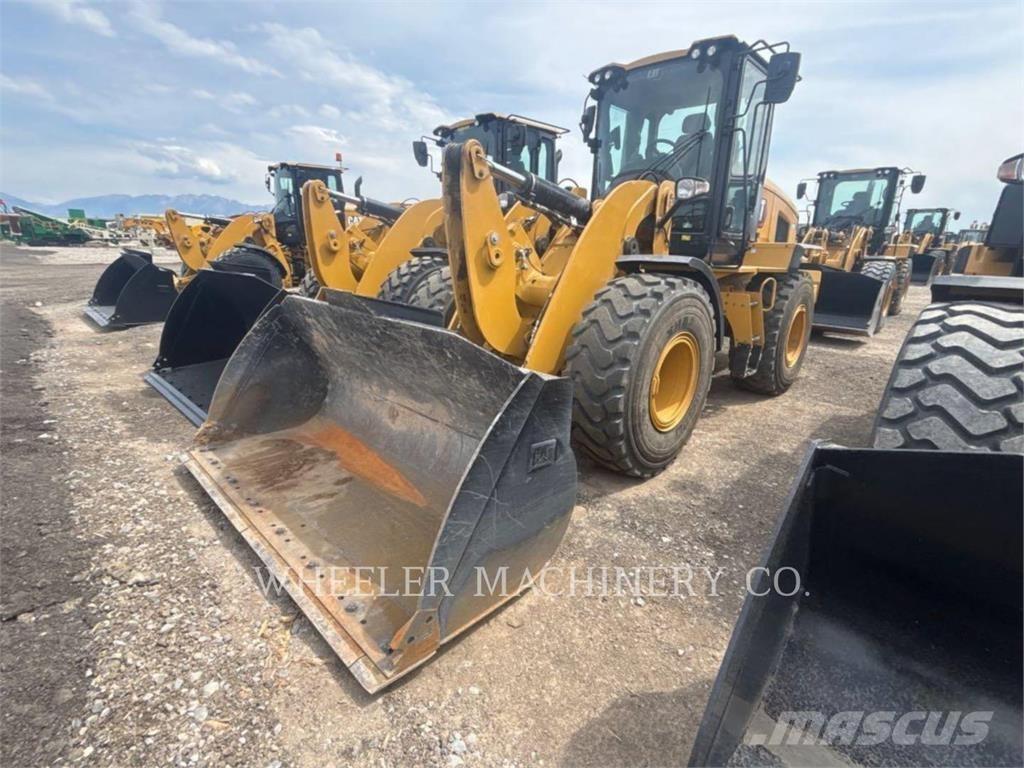 CAT 930 QC Iekrāvēji uz riteņiem