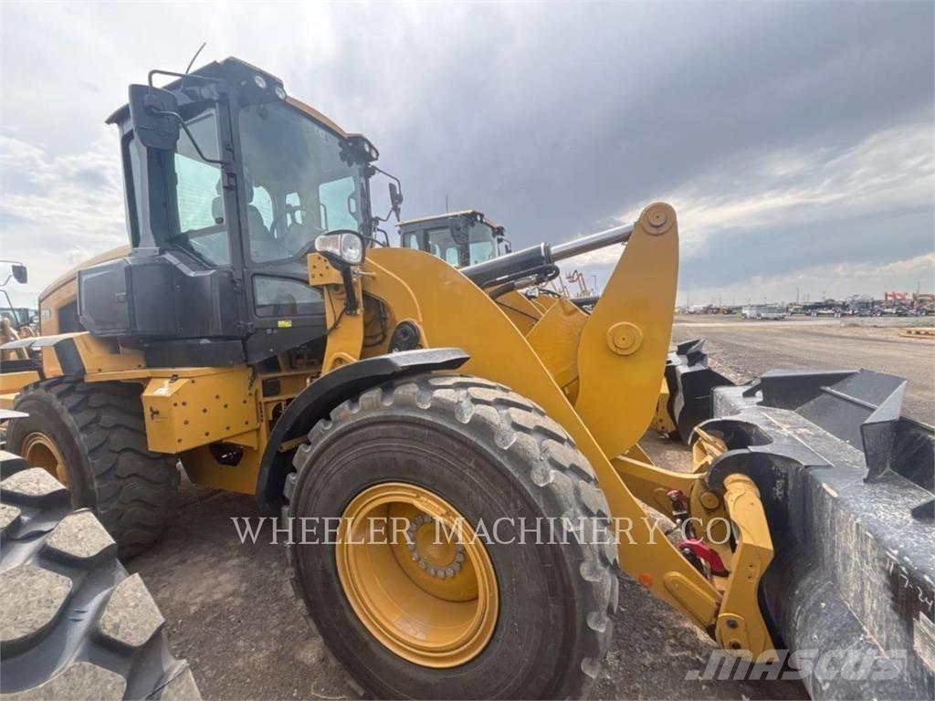 CAT 930 QC Iekrāvēji uz riteņiem