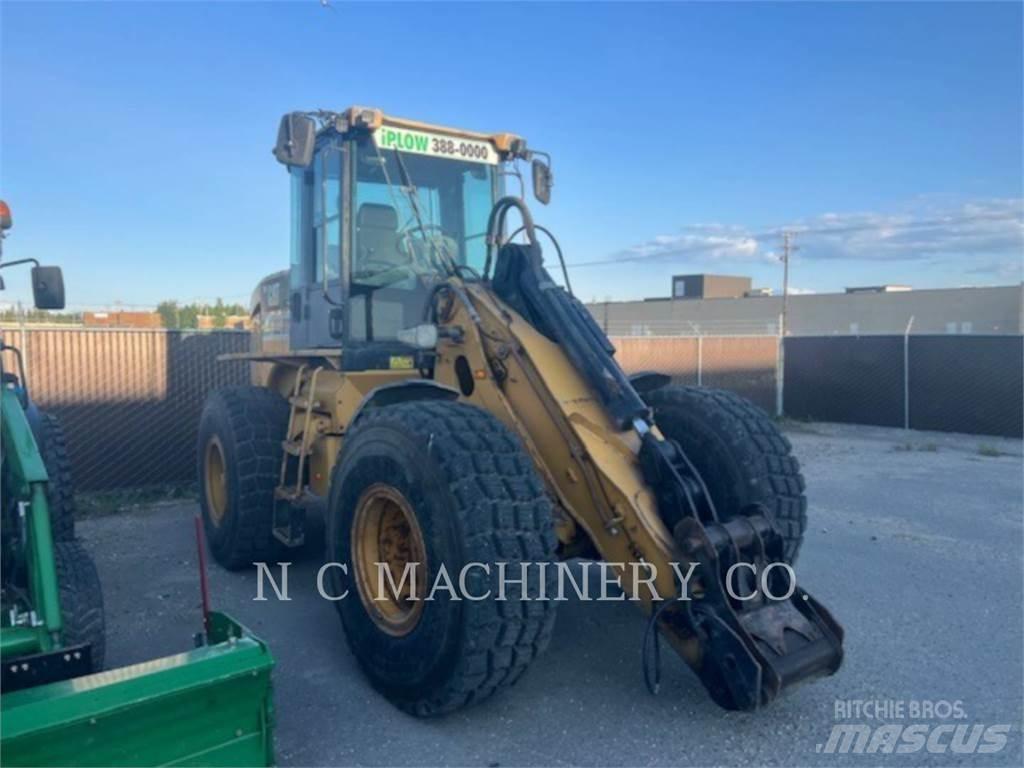 CAT 930H Iekrāvēji uz riteņiem