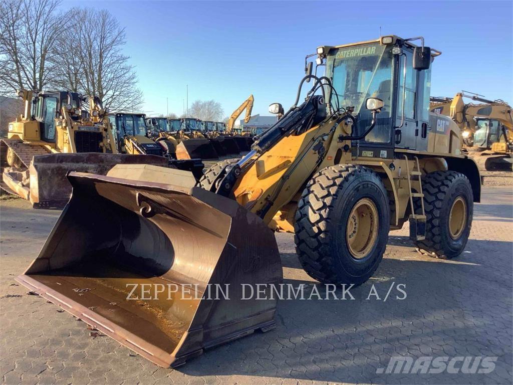 CAT 930H Iekrāvēji uz riteņiem