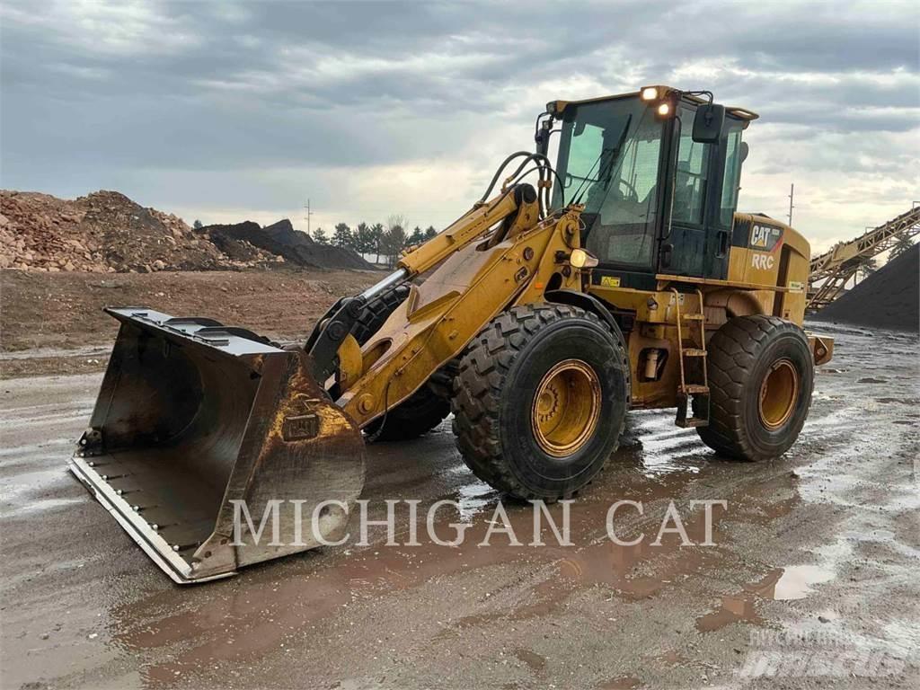 CAT 930HIT Iekrāvēji uz riteņiem