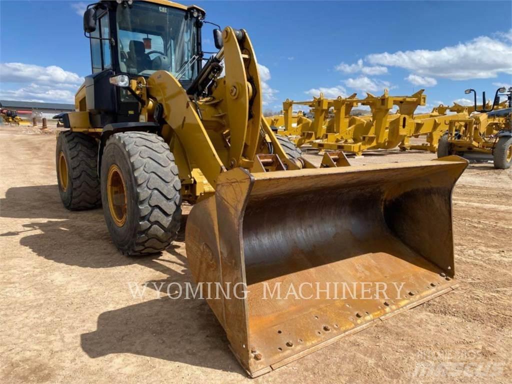 CAT 930K Iekrāvēji uz riteņiem