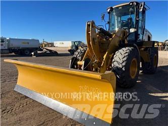 CAT 930M Iekrāvēji uz riteņiem