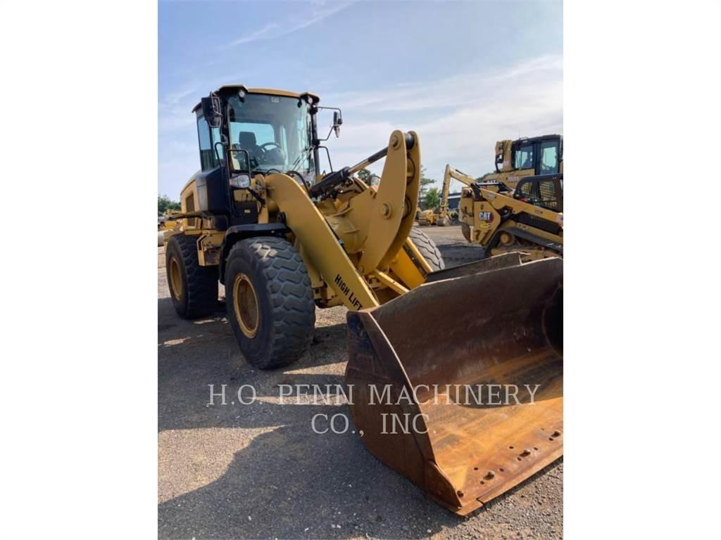 CAT 930M Iekrāvēji uz riteņiem