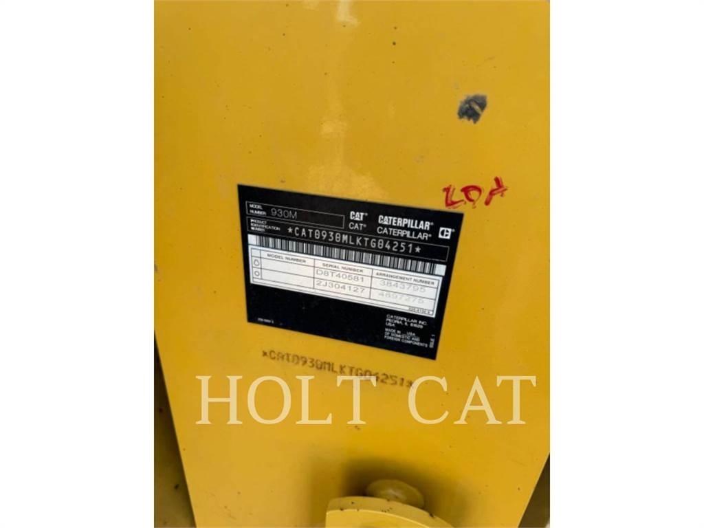 CAT 930M Iekrāvēji uz riteņiem