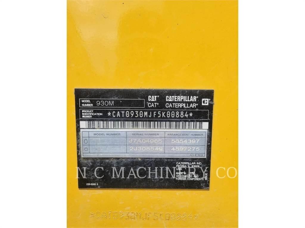 CAT 930M Iekrāvēji uz riteņiem