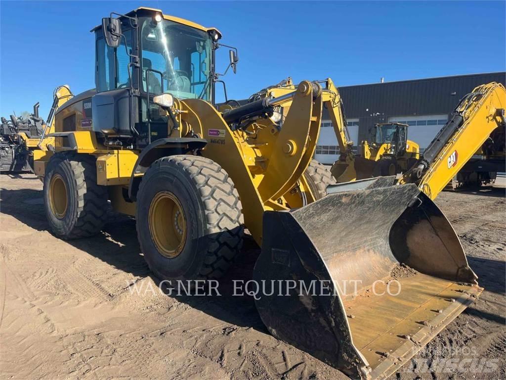 CAT 930M Iekrāvēji uz riteņiem
