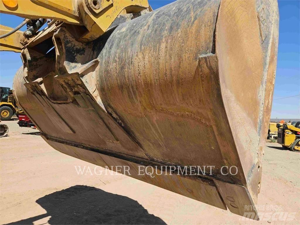 CAT 930M Iekrāvēji uz riteņiem