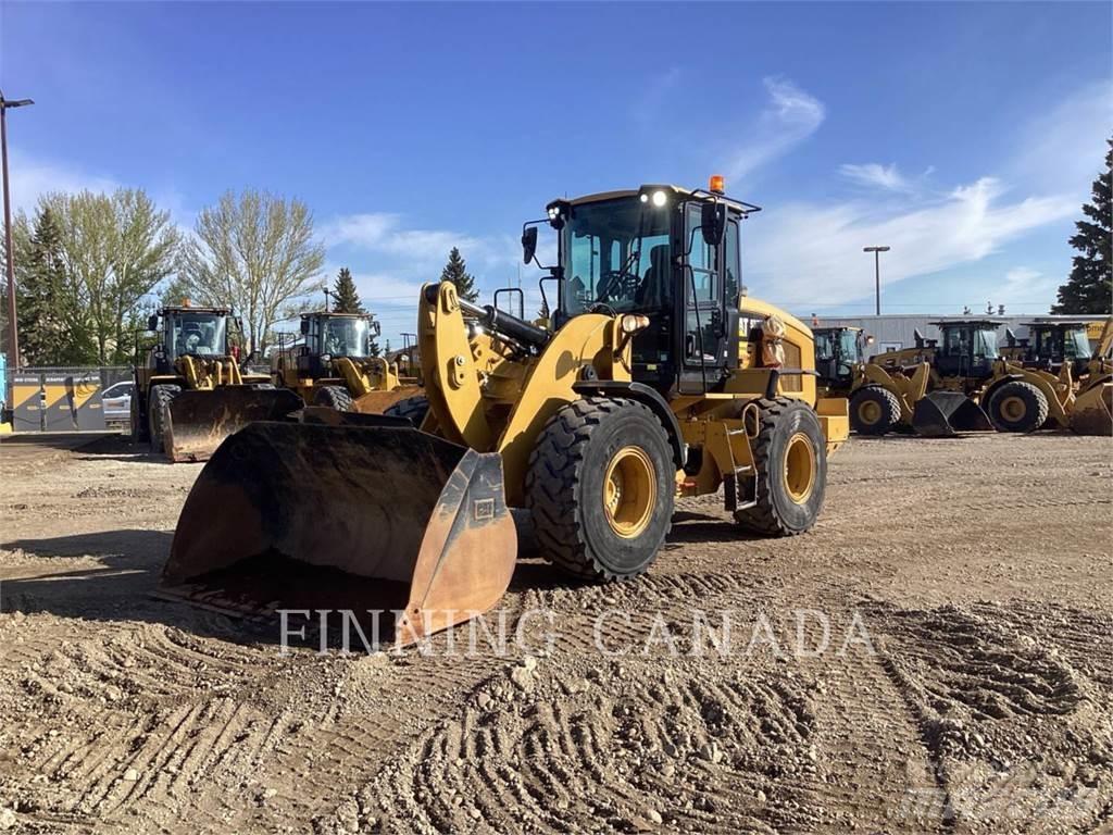 CAT 930M Iekrāvēji uz riteņiem