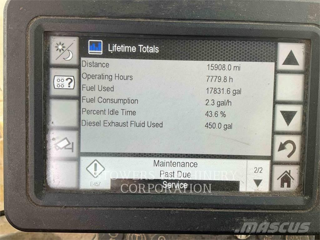 CAT 930M Iekrāvēji uz riteņiem