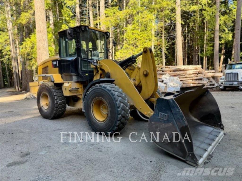 CAT 930M Iekrāvēji uz riteņiem