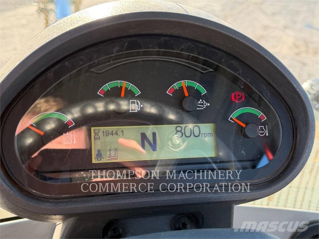 CAT 930M Iekrāvēji uz riteņiem