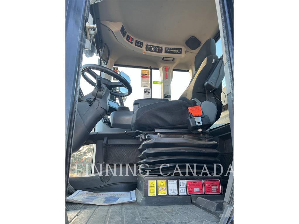 CAT 930M Iekrāvēji uz riteņiem