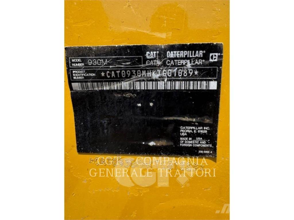 CAT 930M Iekrāvēji uz riteņiem