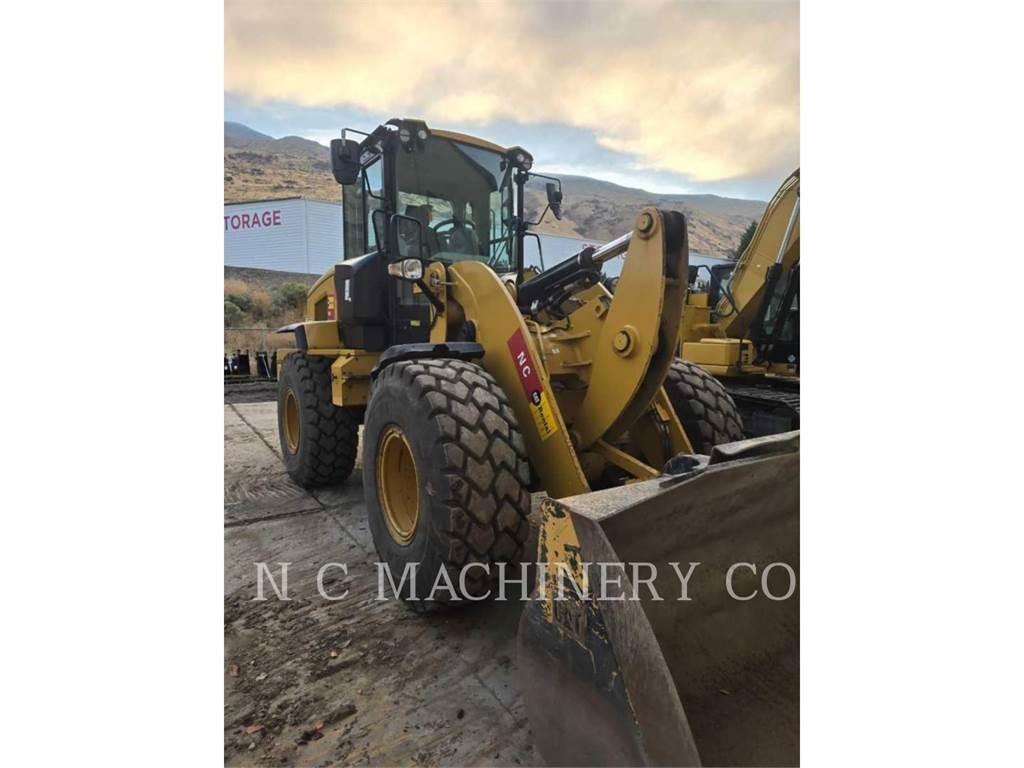 CAT 930M Iekrāvēji uz riteņiem