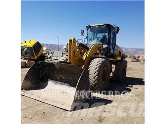 CAT 930M Iekrāvēji uz riteņiem