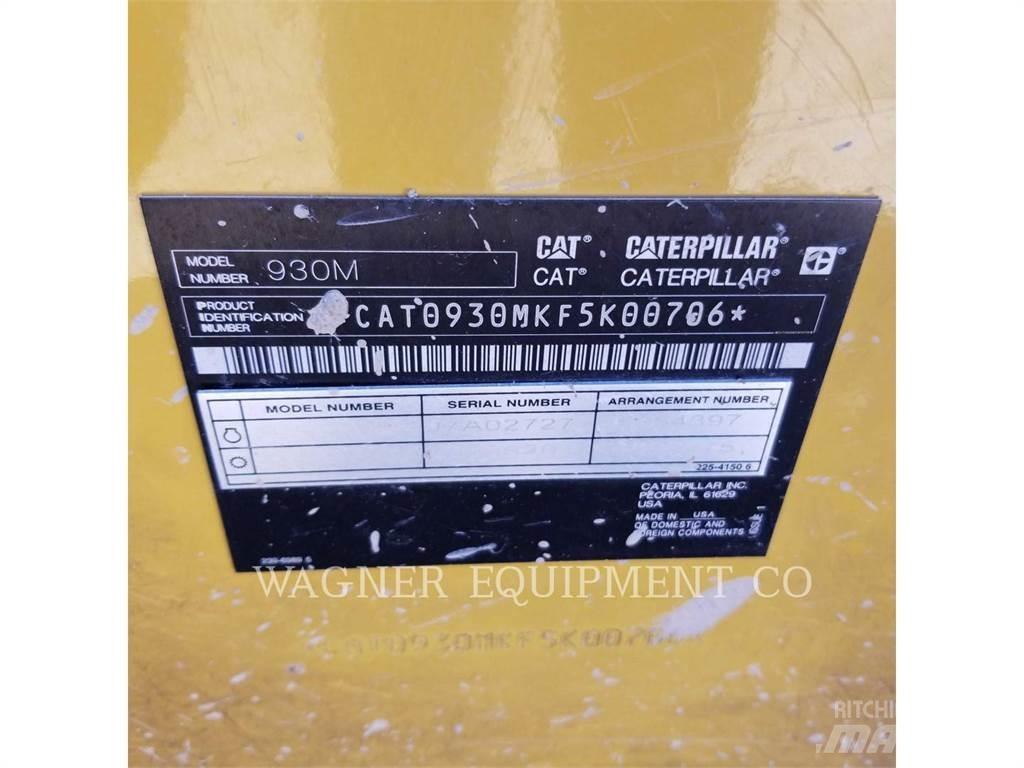 CAT 930M Iekrāvēji uz riteņiem