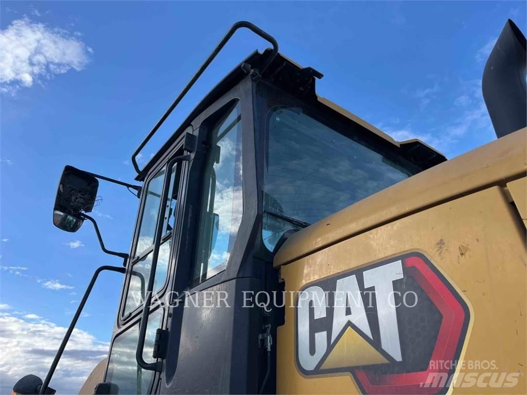 CAT 930M AG HL Iekrāvēji uz riteņiem