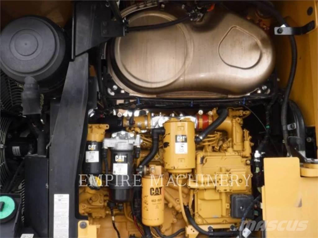 CAT 930M FC Iekrāvēji uz riteņiem