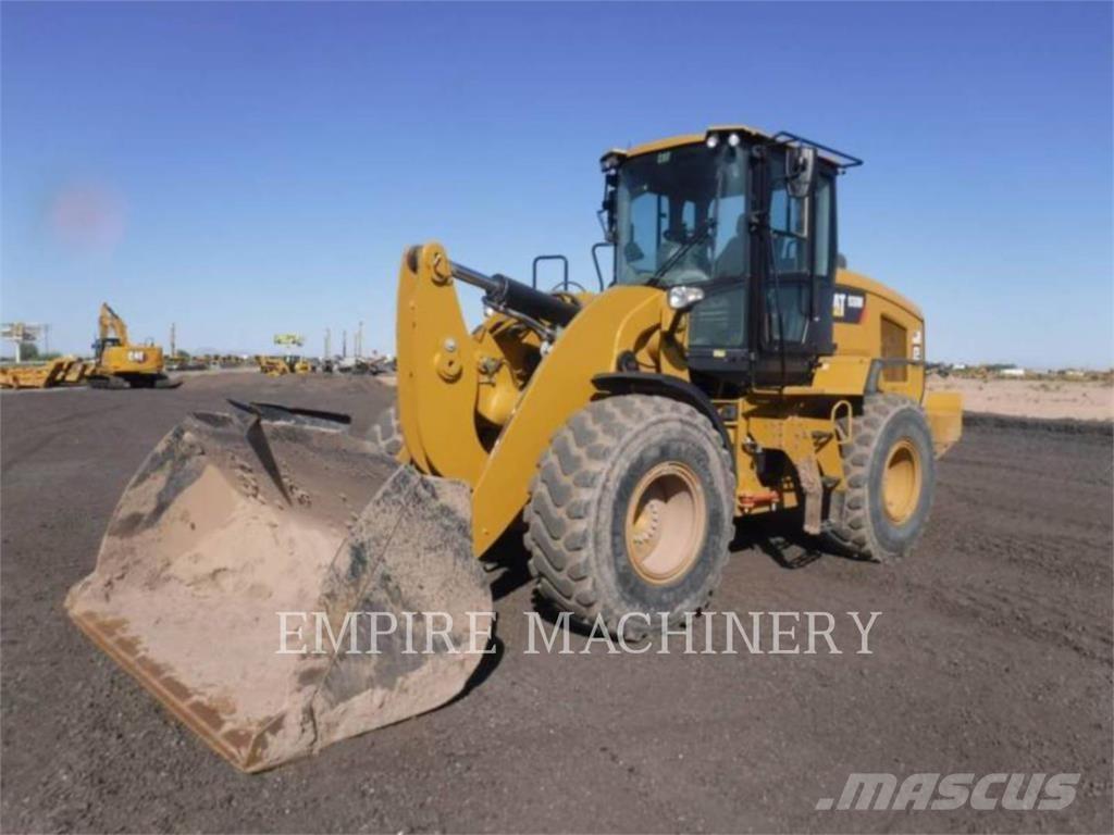 CAT 930M FC Iekrāvēji uz riteņiem