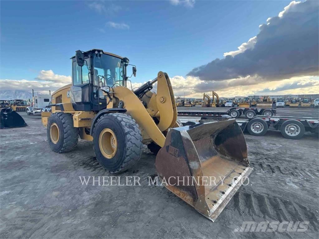 CAT 930M QC Iekrāvēji uz riteņiem