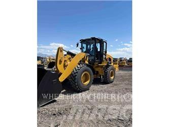 CAT 938 QC Iekrāvēji uz riteņiem
