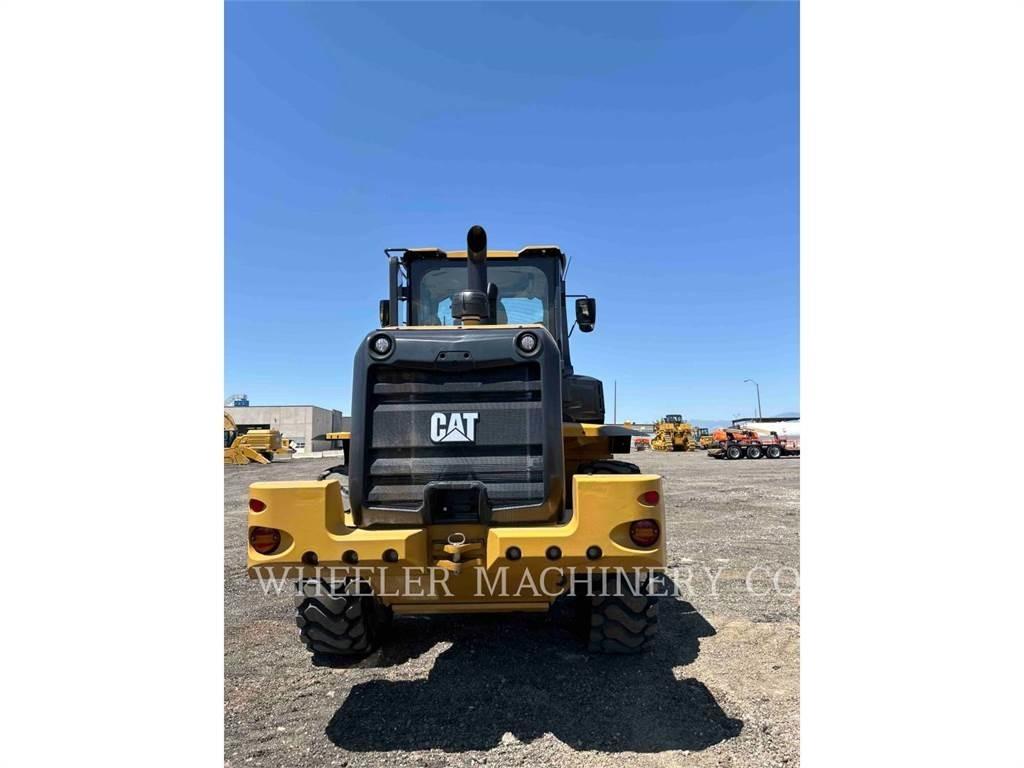 CAT 938 QC Iekrāvēji uz riteņiem