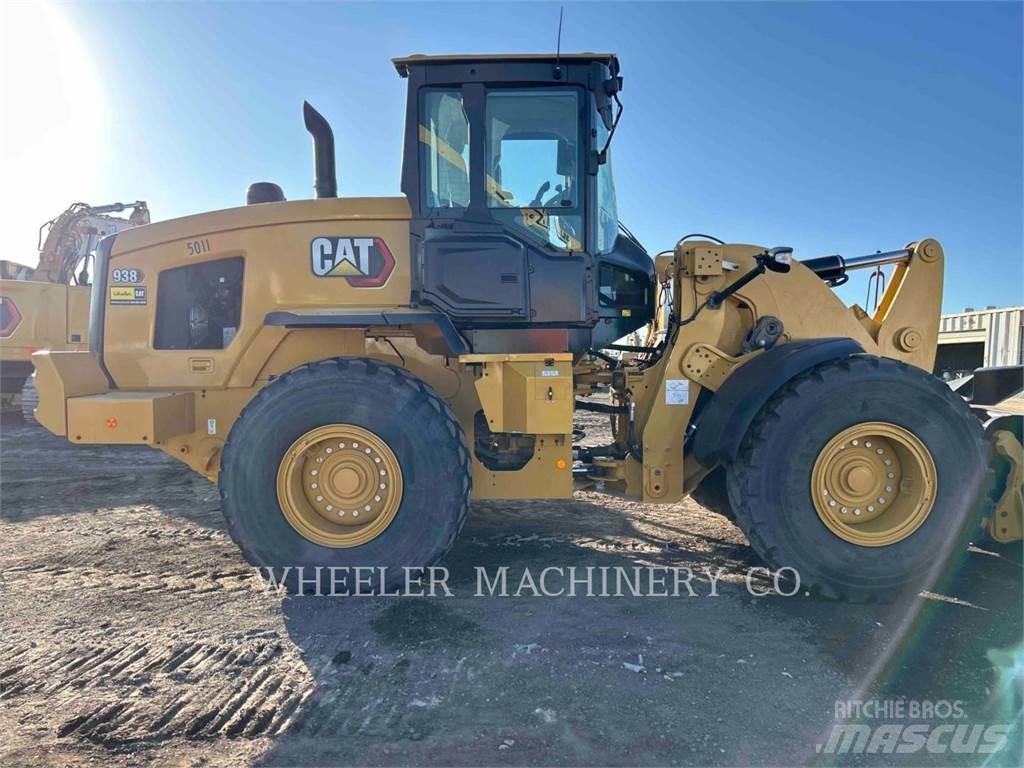 CAT 938 QC Iekrāvēji uz riteņiem