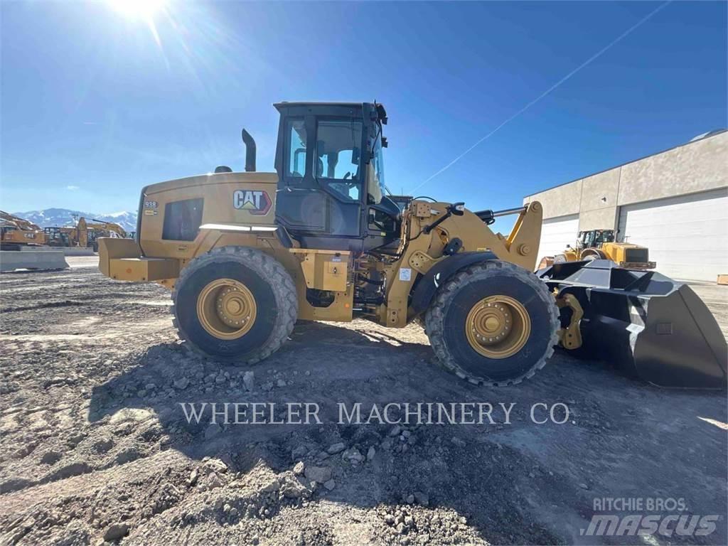 CAT 938 QC Iekrāvēji uz riteņiem