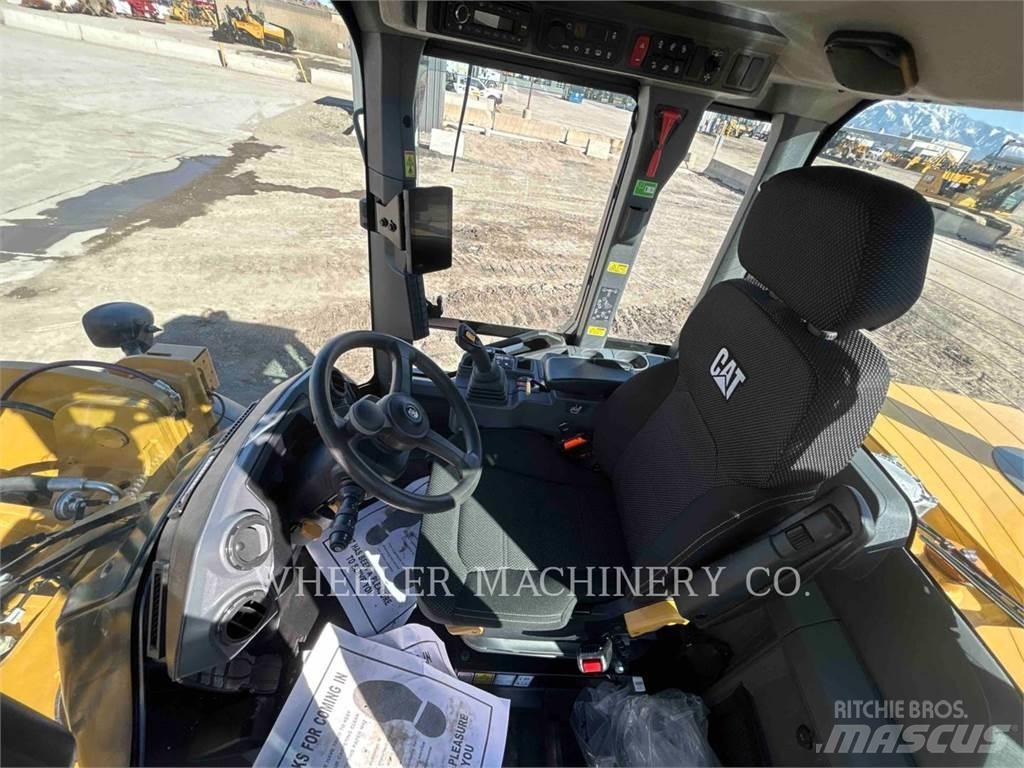 CAT 938 QC Iekrāvēji uz riteņiem