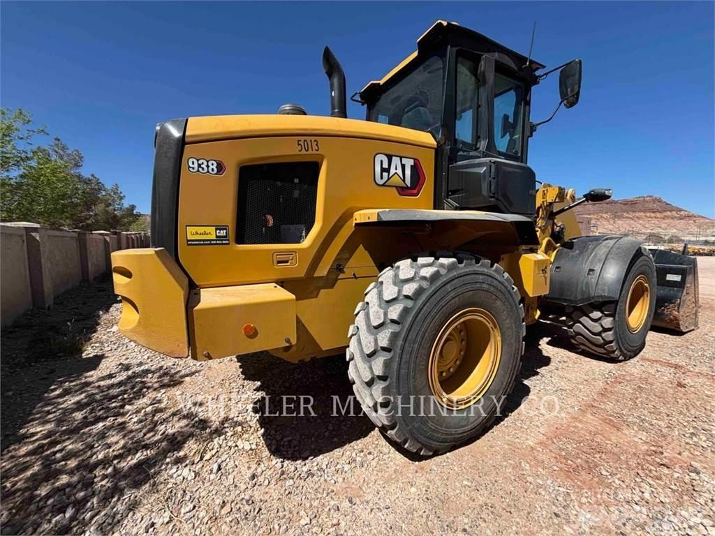 CAT 938 QC Iekrāvēji uz riteņiem