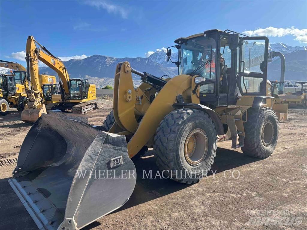 CAT 938 QC Iekrāvēji uz riteņiem