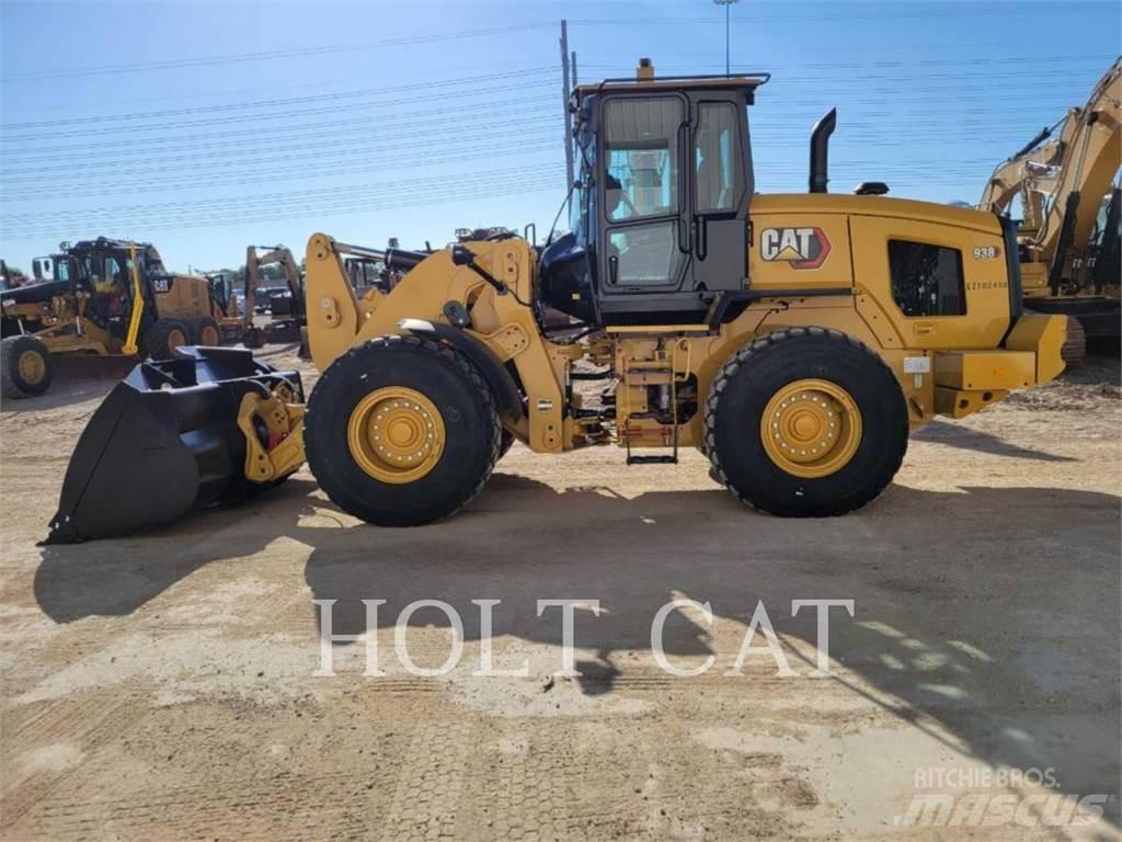 CAT 938 QC Iekrāvēji uz riteņiem
