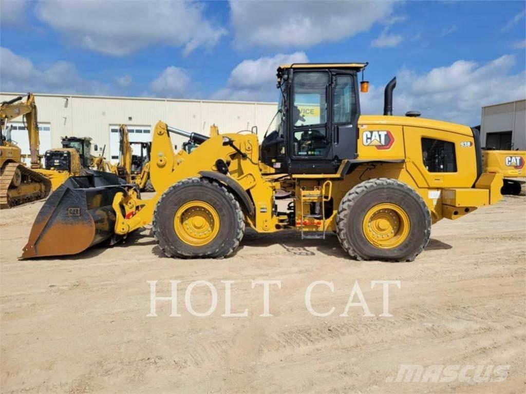 CAT 938 QC Iekrāvēji uz riteņiem