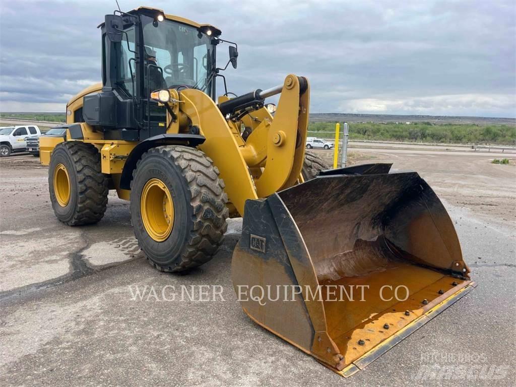 CAT 93814 Iekrāvēji uz riteņiem