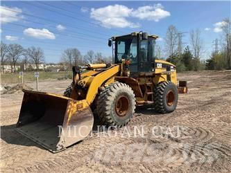 CAT 938G Iekrāvēji uz riteņiem