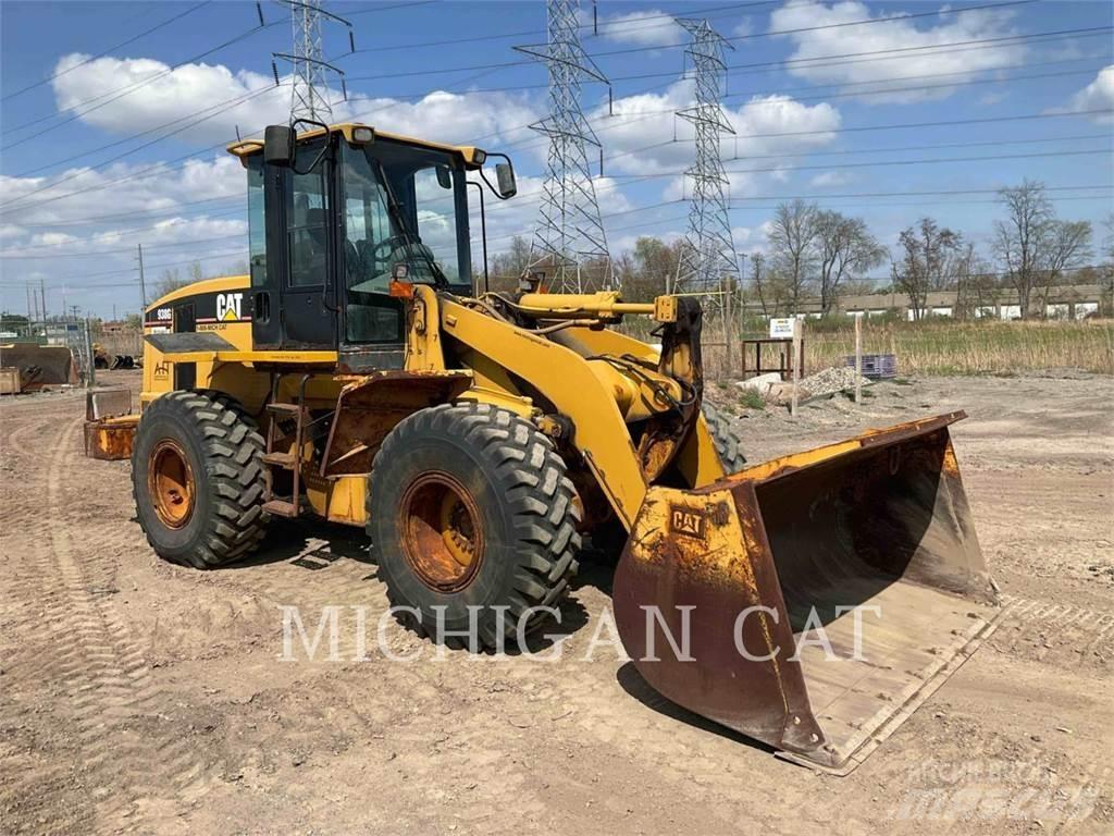 CAT 938G Iekrāvēji uz riteņiem