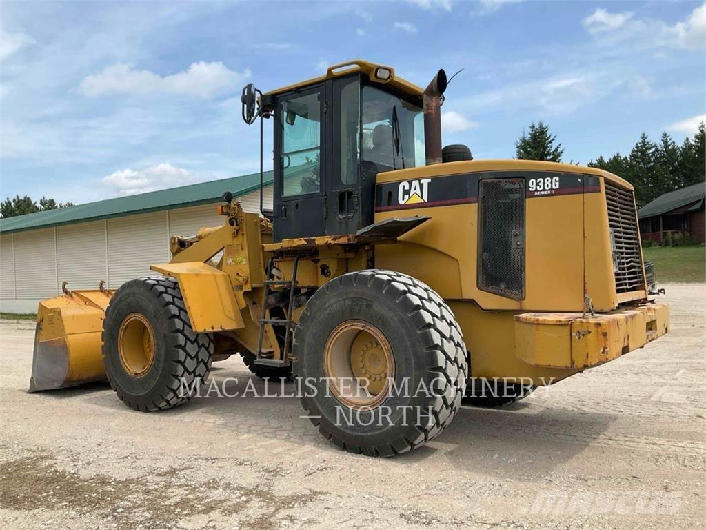 CAT 938G Iekrāvēji uz riteņiem
