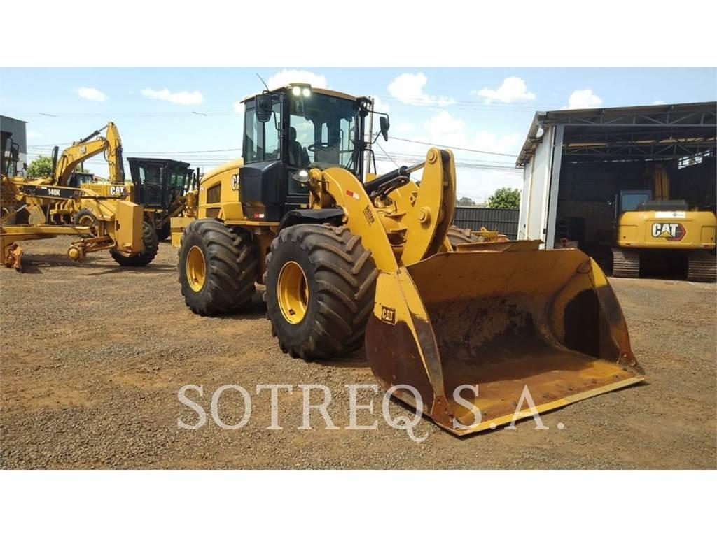 CAT 938K Iekrāvēji uz riteņiem
